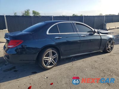Trzecie zdjęcie samochodu z tyłu: 2017 MERCEDES-BENZ E 300 VIN:WDDZF4JB3HA181765 - miniatura