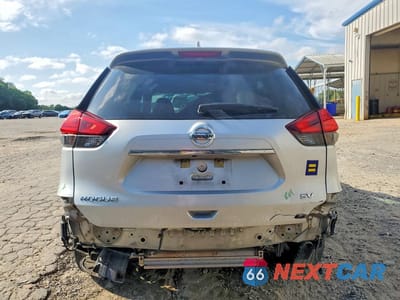Zdjęcie 6 z 13 samochodu: 2017 NISSAN ROGUE SV VIN:KNMAT2MT7HP567921 - miniatura
