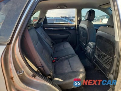 Zdjęcie 11 z 14 samochodu: 2012 KIA SORENTO LX VIN:5XYKT3A18CG303230 - miniatura