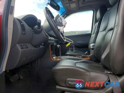 Zdjęcie 7 z 13 samochodu: 2006 NISSAN PATHFINDER VIN:5N1AR18W26C621185 - miniatura