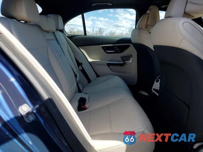 Zdjęcie 10 z 12 samochodu: 2025 MERCEDES-BENZ C 300 4MATIC VIN:W1KAF4HB3SR286026 - miniatura