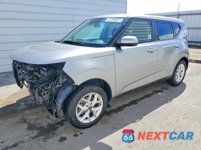 2025 KIA SOUL LX KNDJ23AU5S7944310 - główne zdjęcie licytacji z USA - miniatura