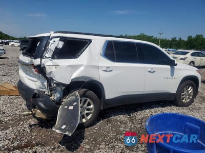 Trzecie zdjęcie samochodu z tyłu: 2020 CHEVROLET TRAVERSE LT VIN:1GNERGKW6LJ306518 - miniatura
