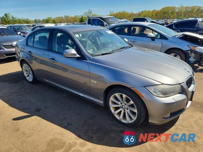 Czwarte zdjęcie samochodu z boku: 2011 BMW 328 XI VIN:WBAPK7G55BNN86622 - miniatura