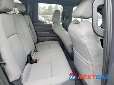 Zdjęcie 10 z 11 samochodu: 2025 TOYOTA TACOMA SR5 VIN:3TMLB5JN0SM196259 - miniatura