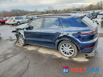 Drugie zdjęcie samochodu z przodu: 2019 PORSCHE CAYENNE VIN:WP1AA2AY1KDA17627 - miniatura