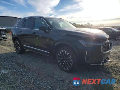 Czwarte zdjęcie samochodu z boku: 2025 VOLVO XC90 PLUS VIN:YV4062PB1S1366853 - miniatura