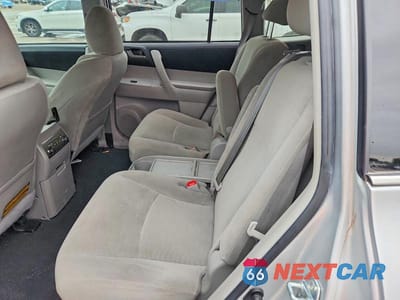 Zdjęcie 11 z 13 samochodu: 2013 TOYOTA HIGHLANDER PLUS VIN:5TDZA3EHXDS032008 - miniatura