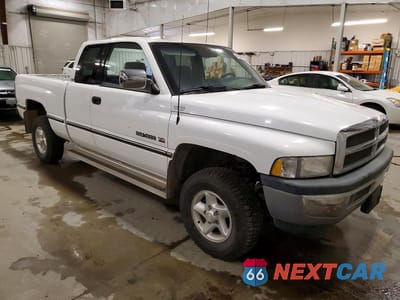 Czwarte zdjęcie samochodu z boku: 1997 DODGE RAM 1500 VIN:3B7HF13Z4VG758878 - miniatura