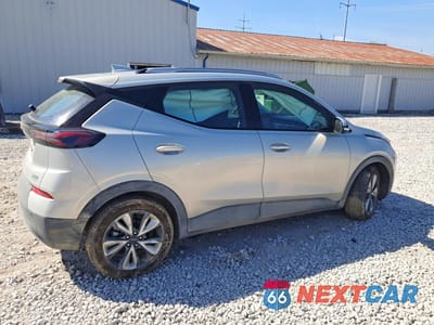 Trzecie zdjęcie samochodu z tyłu: 2023 CHEVROLET BOLT EUV LT VIN:1G1FY6S03P4188804 - miniatura