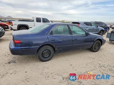 Trzecie zdjęcie samochodu z tyłu: 1999 TOYOTA CAMRY LE VIN:JT2BG28K3X0290095 - miniatura