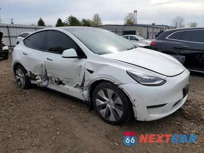 Czwarte zdjęcie samochodu z boku: 2021 TESLA MODEL Y VIN:5YJYGAEE3MF191025 - miniatura
