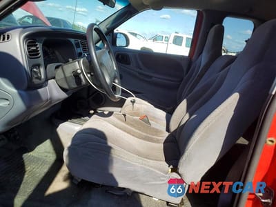 Zdjęcie 7 z 12 samochodu: 2000 DODGE DAKOTA VIN:1B7GL22N9YS536665 - miniatura