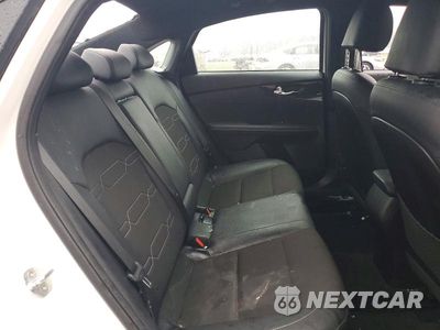 Zdjęcie 10 z 12 samochodu: 2022 KIA FORTE GT LINE VIN:3KPF54AD3NE430706 - miniatura