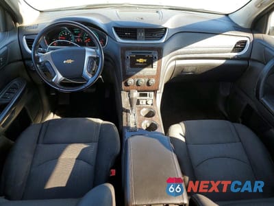 Zdjęcie 8 z 12 samochodu: 2017 CHEVROLET TRAVERSE LT VIN:1GNKRGKD9HJ227269 - miniatura