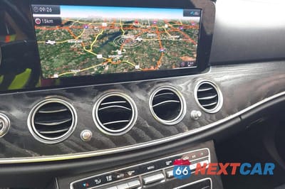 Zdjęcie 9 z 14 samochodu: 2019 MERCEDES-BENZ E 300 4MATIC VIN:WDDZF4KB2KA573612 - miniatura