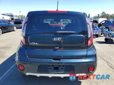 Zdjęcie 6 z 12 samochodu: 2018 KIA SOUL + VIN:KNDJP3A50J7528321 - miniatura