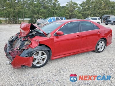 2013 TOYOTA CAMRY SE 4T1BF1FK2DU715782 - główne zdjęcie licytacji z USA - miniatura
