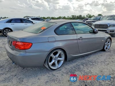 Trzecie zdjęcie samochodu z tyłu: 2011 BMW 335 I VIN:WBAKG7C55BE599176 - miniatura
