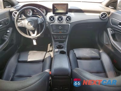 Zdjęcie 8 z 12 samochodu: 2016 MERCEDES-BENZ CLA 250 VIN:WDDSJ4EB0GN359570 - miniatura