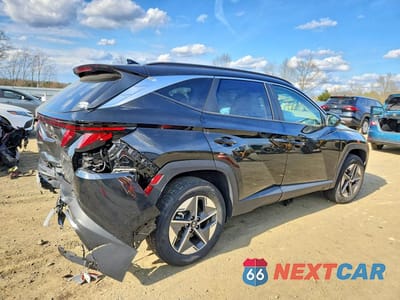 Trzecie zdjęcie samochodu z tyłu: 2025 HYUNDAI TUCSON SEL VIN:5NMJBCDE3SH512120 - miniatura