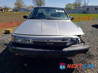 Piąte zdjęcie samochodu w środku: 1990 TOYOTA CAMRY BASE VIN:4T1SV24E7LU111567 - miniatura