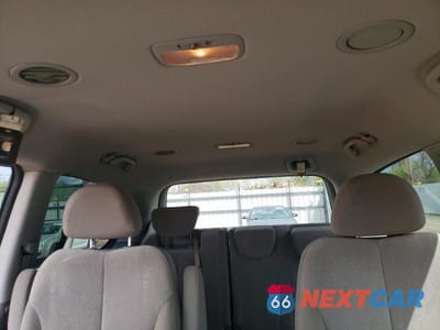 Zdjęcie 10 z 13 samochodu: 2011 KIA SEDONA LX VIN:KNDMG4C7XB6378050 - miniatura