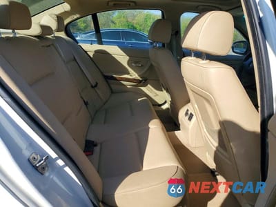 Zdjęcie 10 z 12 samochodu: 2009 BMW 328 XI SULEV VIN:WBAPK53599A645036 - miniatura