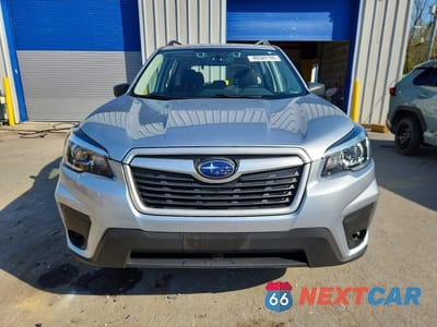 Piąte zdjęcie samochodu w środku: 2019 SUBARU FORESTER VIN:JF2SKACCXKH521246 - miniatura