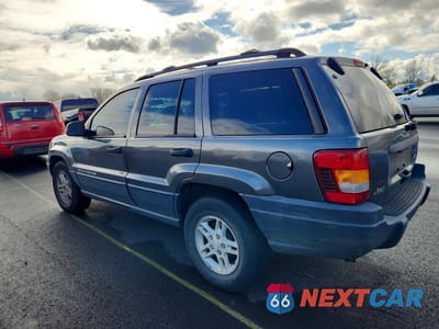 Drugie zdjęcie samochodu z przodu: 2004 JEEP GRAND CHEROKEE LAREDO VIN:1J4GX48S24C312035 - miniatura