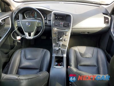 Zdjęcie 8 z 13 samochodu: 2015 VOLVO XC60 T5 PREMIER VIN:YV440MDB5F2613567 - miniatura
