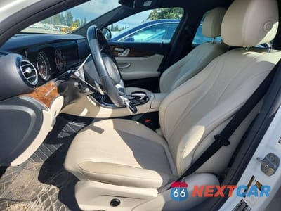 Zdjęcie 7 z 11 samochodu: 2017 MERCEDES-BENZ E 300 4MATIC VIN:WDDZF4KB4HA081043 - miniatura