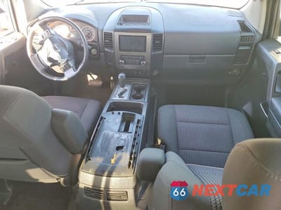 Zdjęcie 8 z 12 samochodu: 2011 NISSAN TITAN SV VIN:1N6BA0ED7BN307315 - miniatura