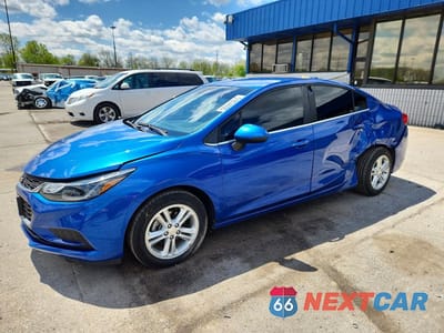 2017 CHEVROLET CRUZE LT 3G1BE5SM5HS567292 - główne zdjęcie licytacji z USA - miniatura