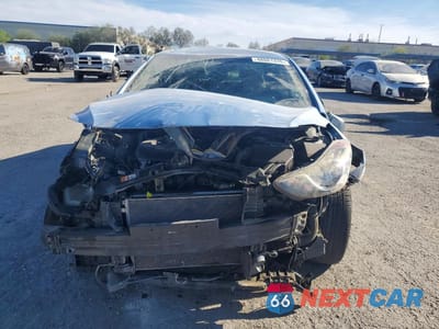 Piąte zdjęcie samochodu w środku: 2013 HYUNDAI ELANTRA GLS VIN:KMHDH4AE8DU543604 - miniatura