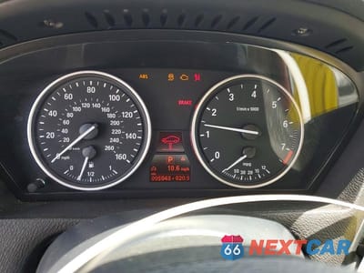 Zdjęcie 9 z 13 samochodu: 2013 BMW X5 XDRIVE50I VIN:5UXZV8C52D0C16583 - miniatura