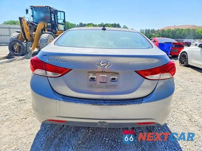 Zdjęcie 6 z 12 samochodu: 2011 HYUNDAI ELANTRA GLS VIN:KMHDH4AE3BU128557 - miniatura