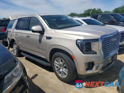 Czwarte zdjęcie samochodu z boku: 2021 GMC YUKON DENALI VIN:1GKS1DKL8MR179236 - miniatura