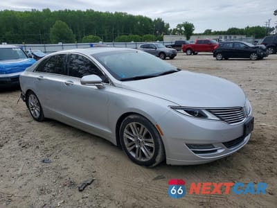 Czwarte zdjęcie samochodu z boku: 2015 LINCOLN MKZ VIN:3LN6L2J93FR620016 - miniatura