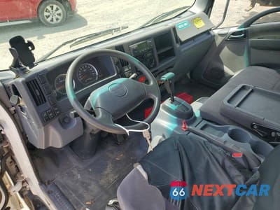 Zdjęcie 8 z 13 samochodu: 2012 ISUZU NPR HD VIN:JALC4W162C7001510 - miniatura