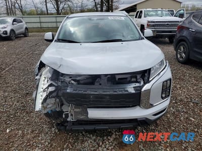 Piąte zdjęcie samochodu w środku: 2022 MITSUBISHI OUTLANDER SPORT ES VIN:JA4ARUAU2NU023146 - miniatura