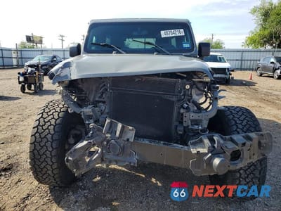 Piąte zdjęcie samochodu w środku: 2023 JEEP WRANGLER SAHARA VIN:1C4HJXENXPW529816 - miniatura