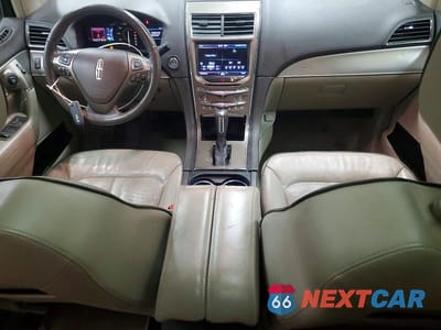 Zdjęcie 8 z 14 samochodu: 2013 LINCOLN MKX VIN:2LMDJ8JK6DBL17380 - miniatura