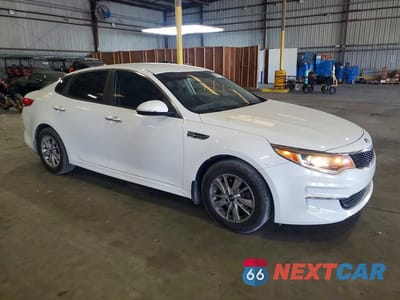 Czwarte zdjęcie samochodu z boku: 2018 KIA OPTIMA LX VIN:5XXGT4L32JG231727 - miniatura