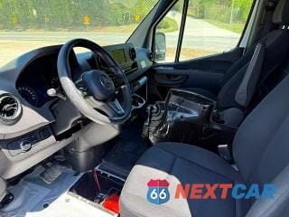 Piąte zdjęcie samochodu w środku: 2019 MERCEDES-BENZ SPRINTER 1500 VIN:WD3PE7ED5KT010958 - miniatura