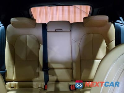 Zdjęcie 10 z 13 samochodu: 2019 VOLVO XC40 T5 INSCRIPTION VIN:YV4162UL6K2126001 - miniatura