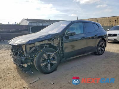 2024 BMW IX XDRIVE50 WB523CF0XRCR75945 - główne zdjęcie licytacji z USA - miniatura