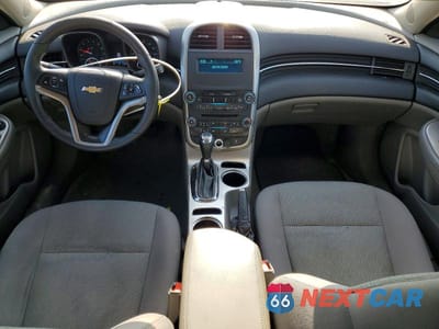 Zdjęcie 8 z 12 samochodu: 2014 CHEVROLET MALIBU LS VIN:1G11B5SL1EF149386 - miniatura