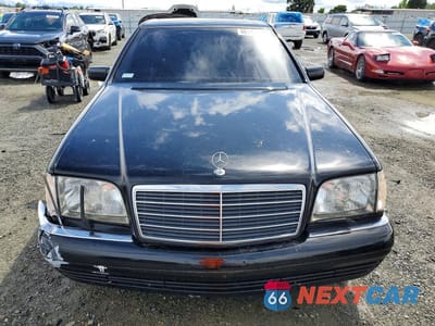 Piąte zdjęcie samochodu w środku: 1999 MERCEDES-BENZ S 500 VIN:WDBGA51G0XA404553 - miniatura