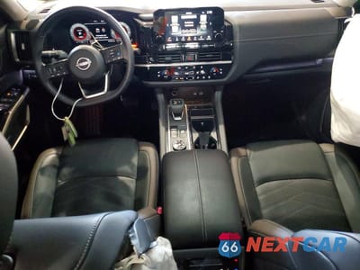 Zdjęcie 8 z 13 samochodu: 2025 NISSAN PATHFINDER PLATINUM VIN:5N1DR3DJ7SC291055 - miniatura